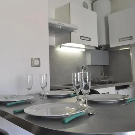 Cap D'agde, 1 Piece, 2 Personnes - Fr-1-249-297 Apartmán